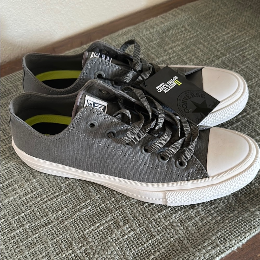 Converse Chuck 2 Gray Low-Top Sneakers